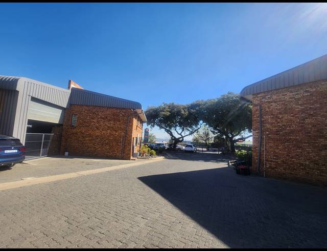 450M² WAREHOUSE TO LET IN ALLANDALE